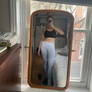 Like new lululemon wunder leggings